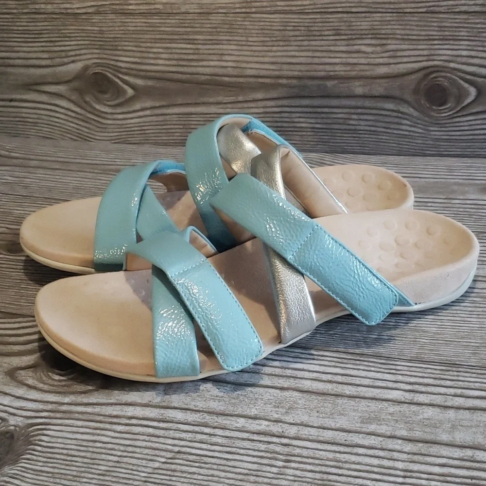 Vionic Hadlie 11 baby blue and silver slide woman sandals